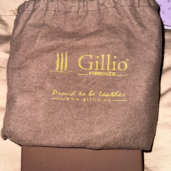 Gentlely used Gillio planner/agenda - Picture 8 of 10